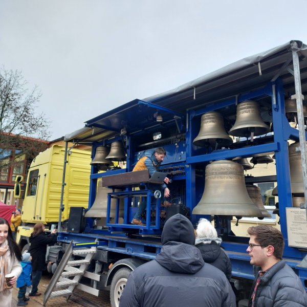 595719377_10216472402839009_5137881774388024462_n